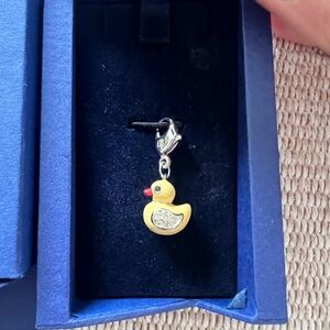 NEW Swarovski Rubber Duck Charm 1050460 Jonquil Crystal Pavé Silver Beach Kawaii